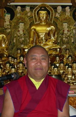 Khenchen Knchog Gyaltsen Rinpoche